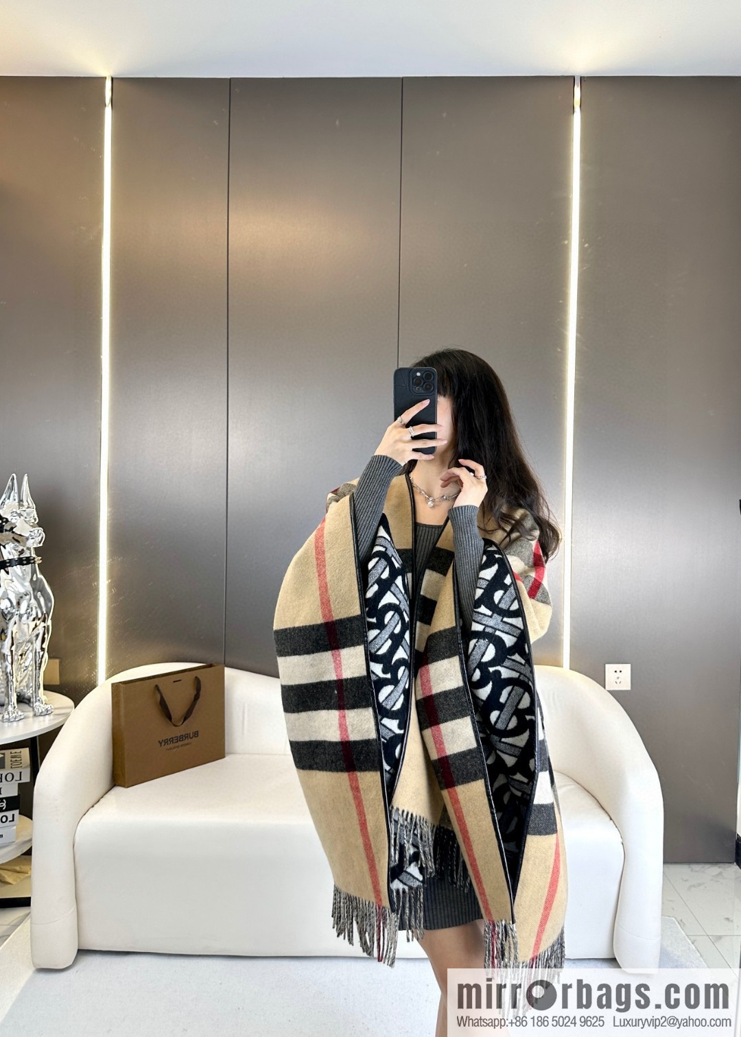 Burberry's latest double-sided jacquard cape large shawl