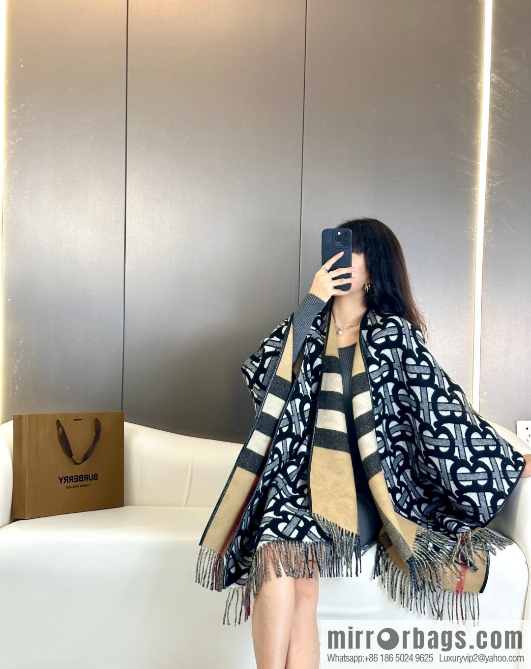 Burberry's latest double-sided jacquard cape large shawl