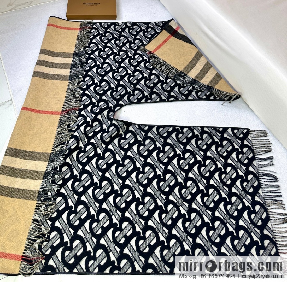 Burberry's latest double-sided jacquard cape large shawl