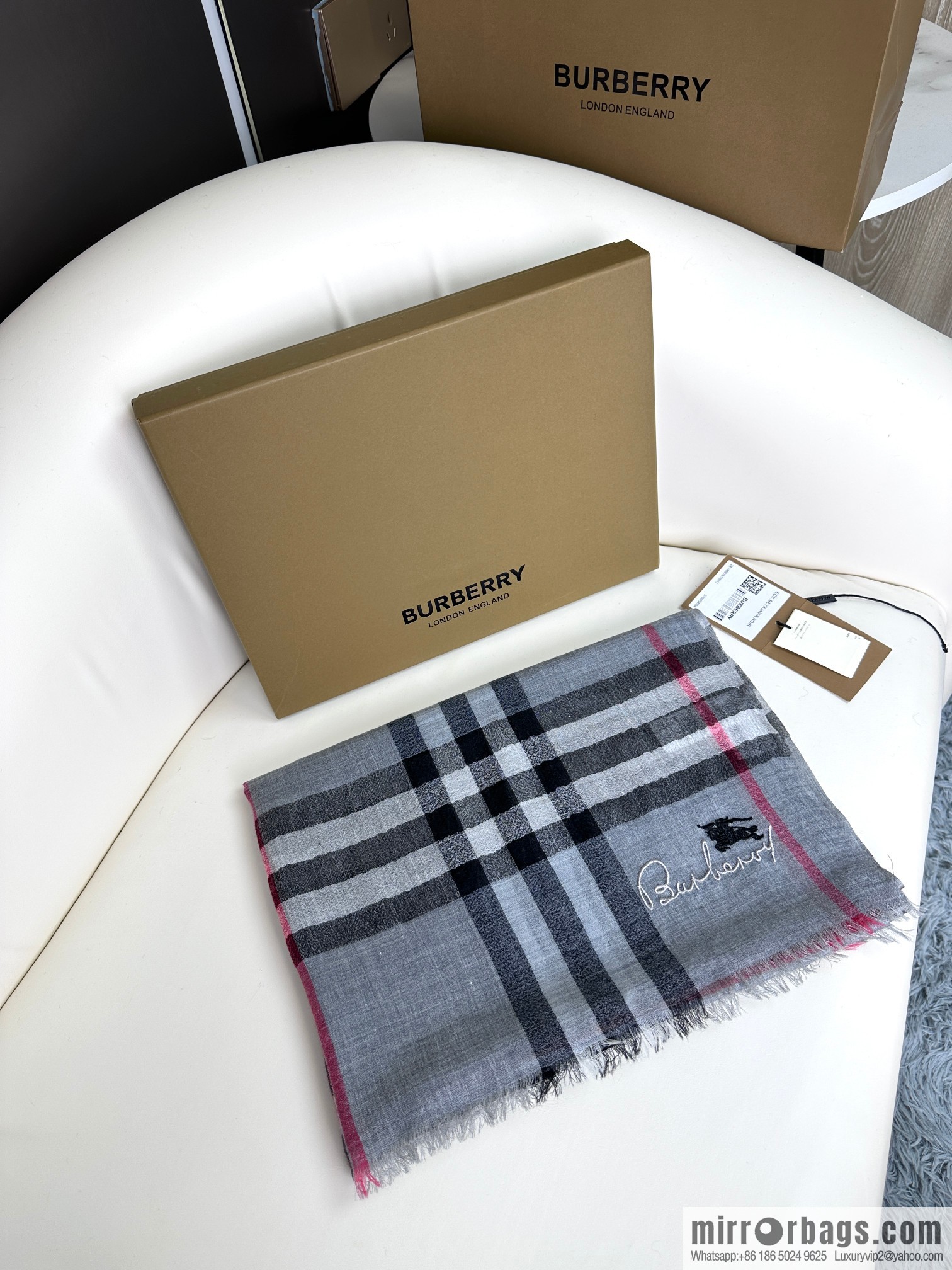 Burberry, classic cashmere towel
