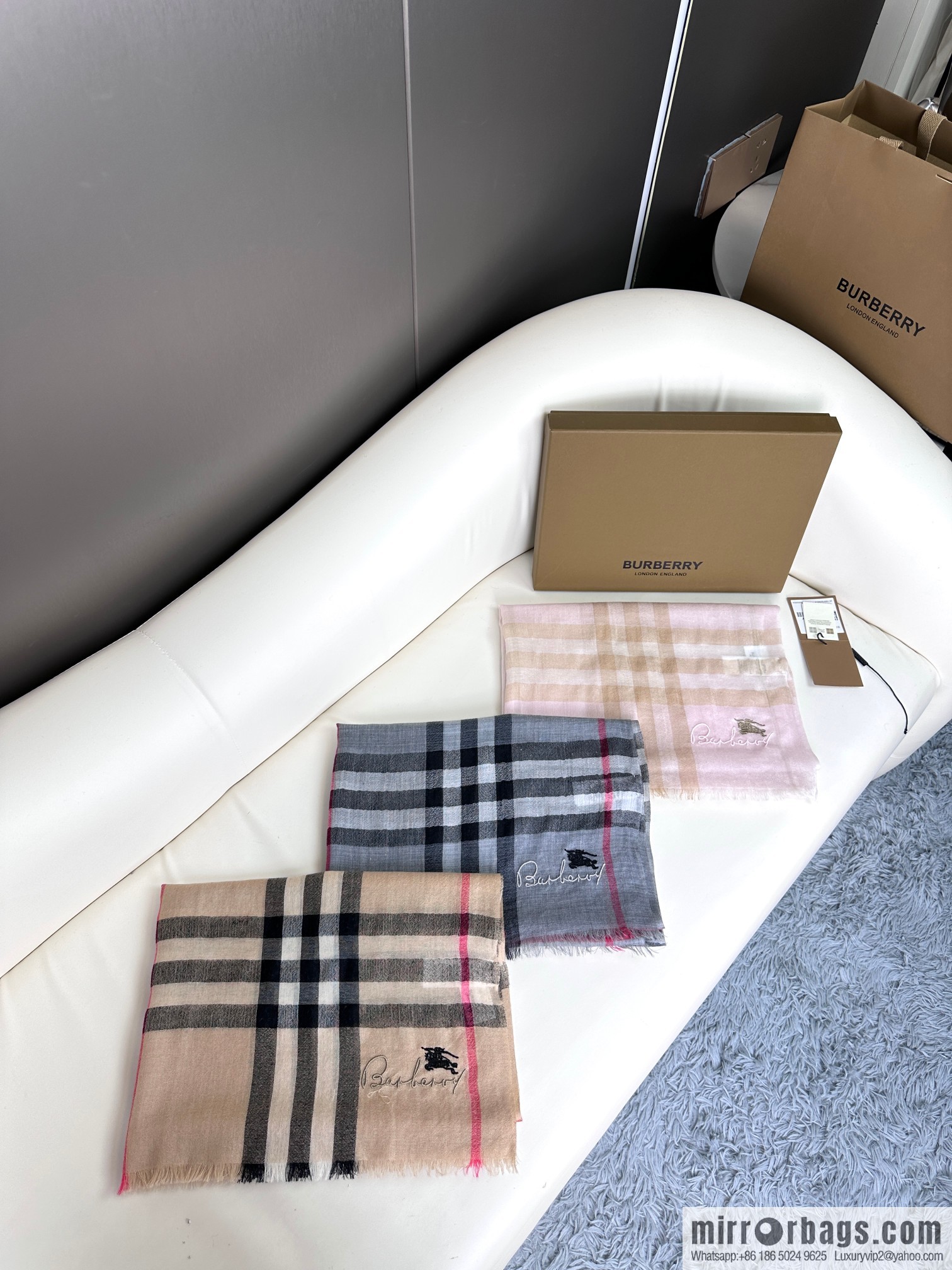 Burberry, classic cashmere towel