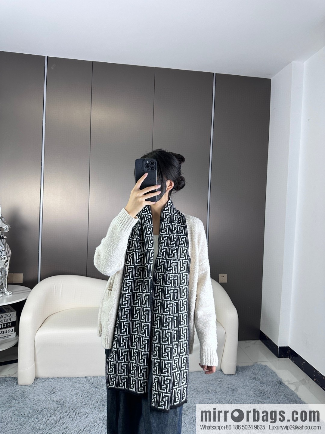 FENDI 2023 new collection, knitted double-sided scarf
