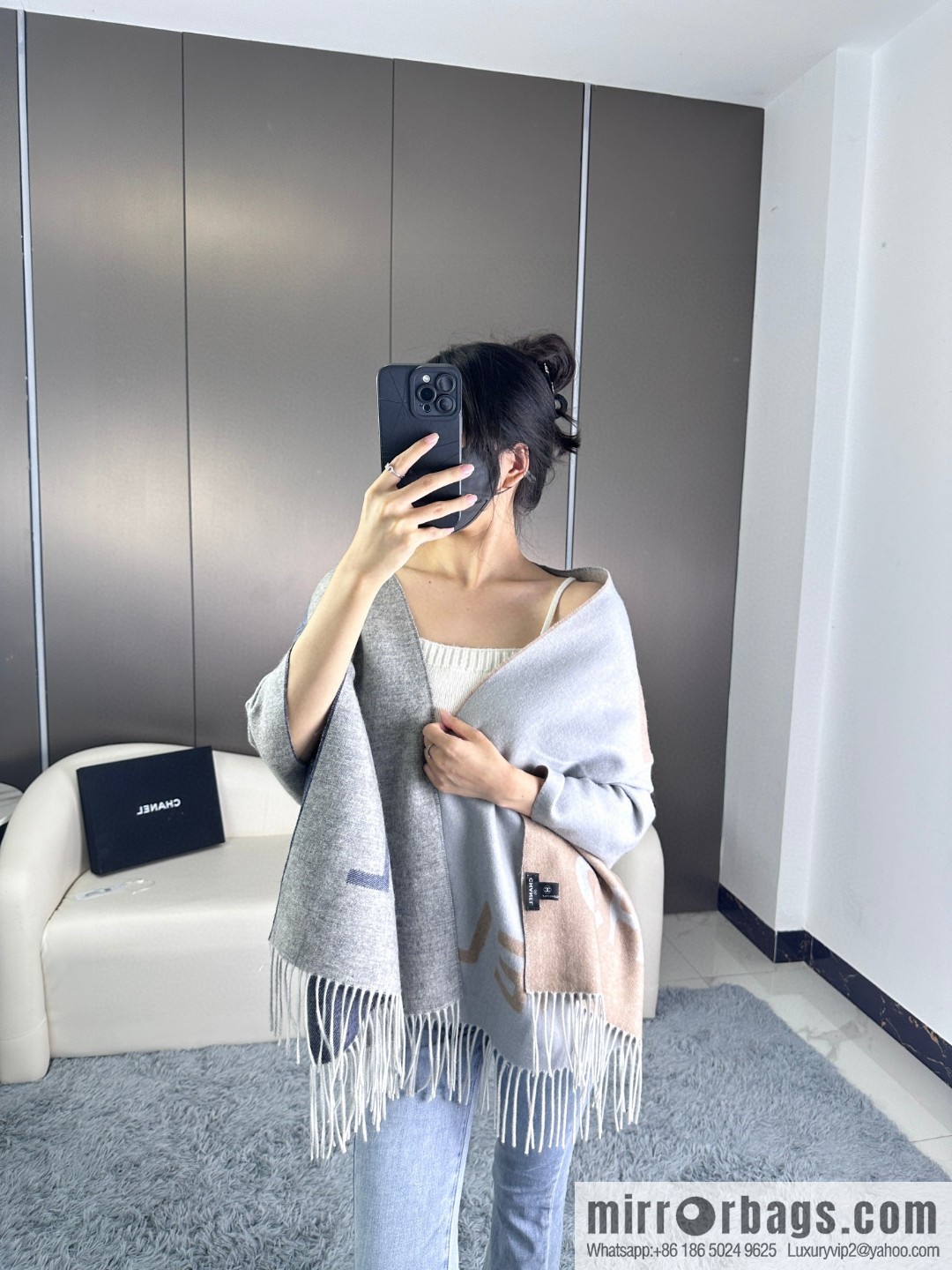 CHANEL cashmere double-sided purple natural color with dark gray over gradual change large shawl