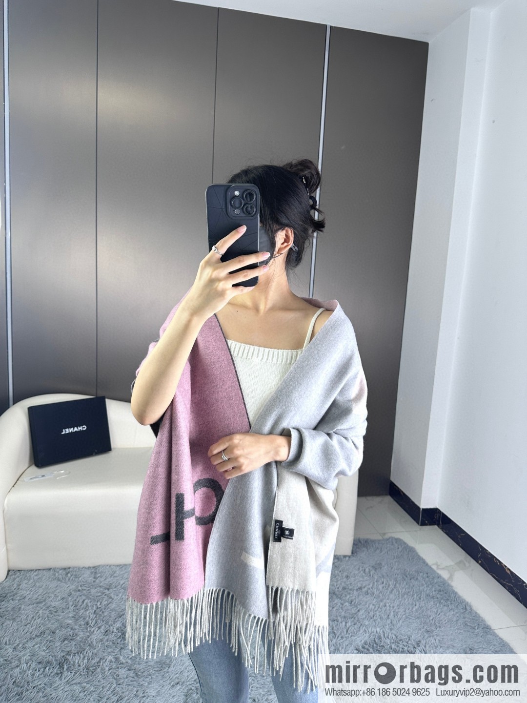 CHANEL cashmere double-sided purple natural color with dark gray over gradual change large shawl