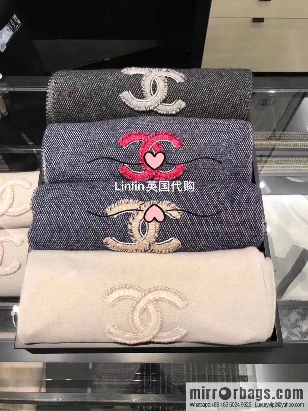 CHANEL elegant knitted, double C logo cashmere scarf