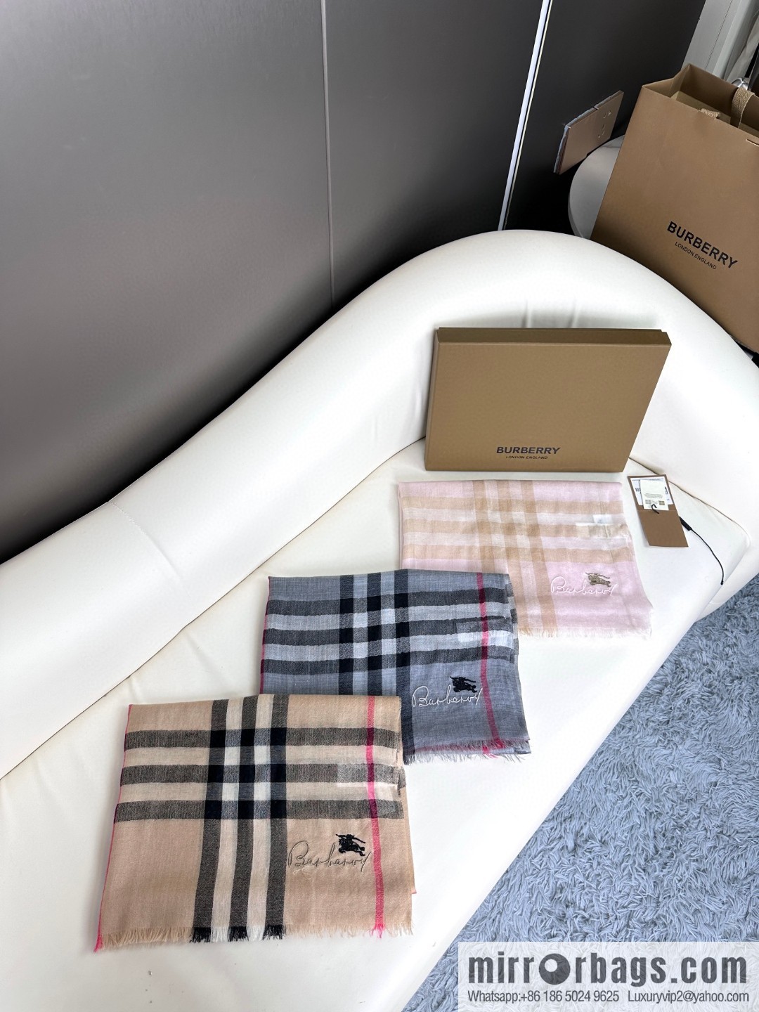 Burberry, classic cashmere towel