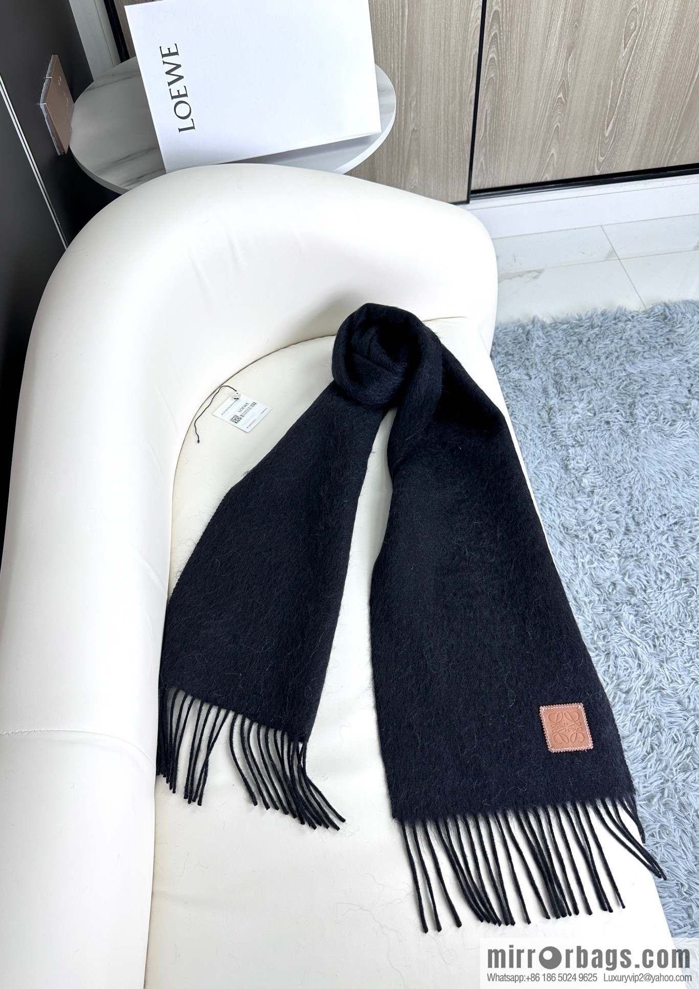 LOEWE super beautiful new mohair brooch scarf