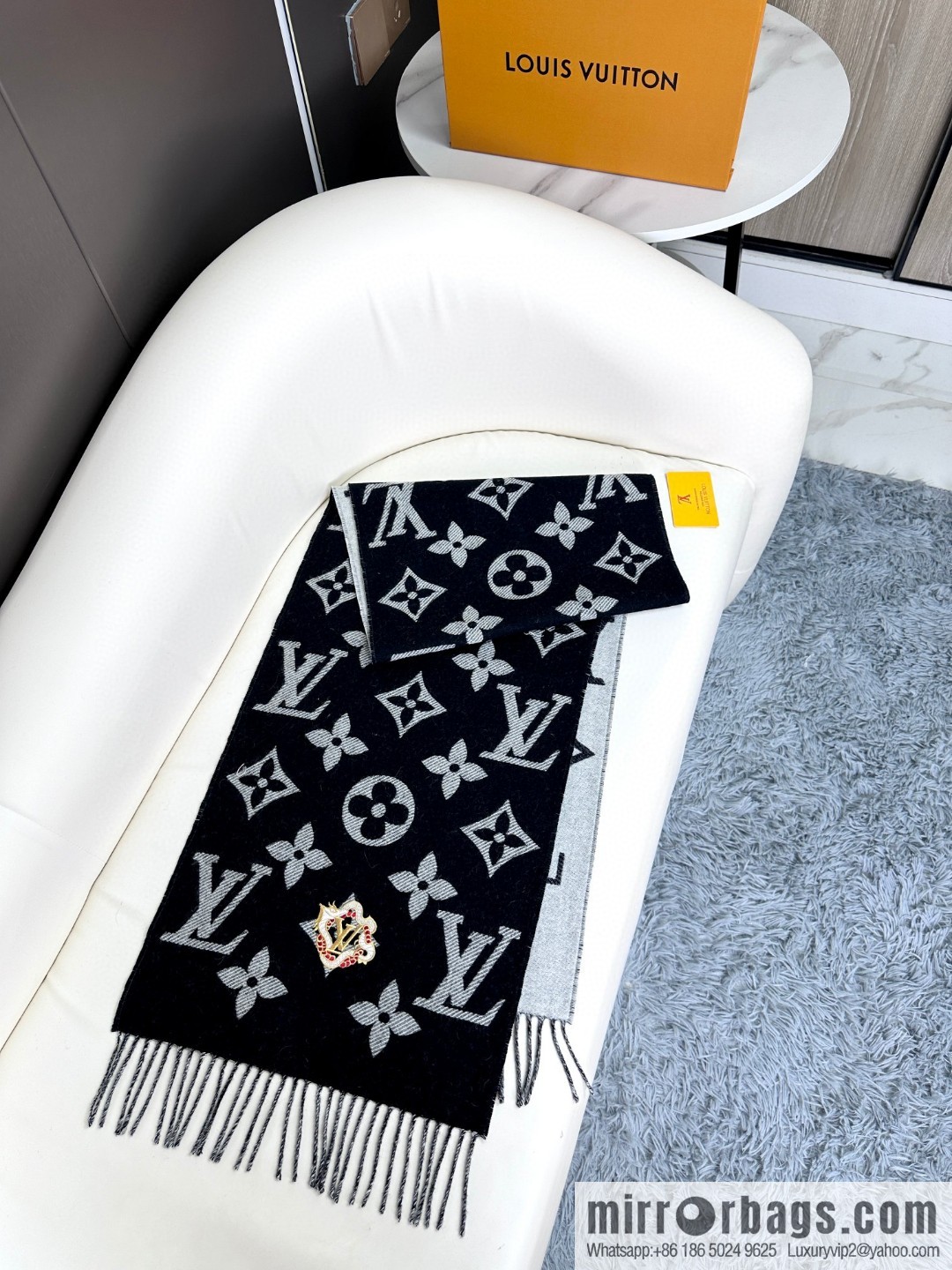 LV letter embroidered sticker scarf M79522