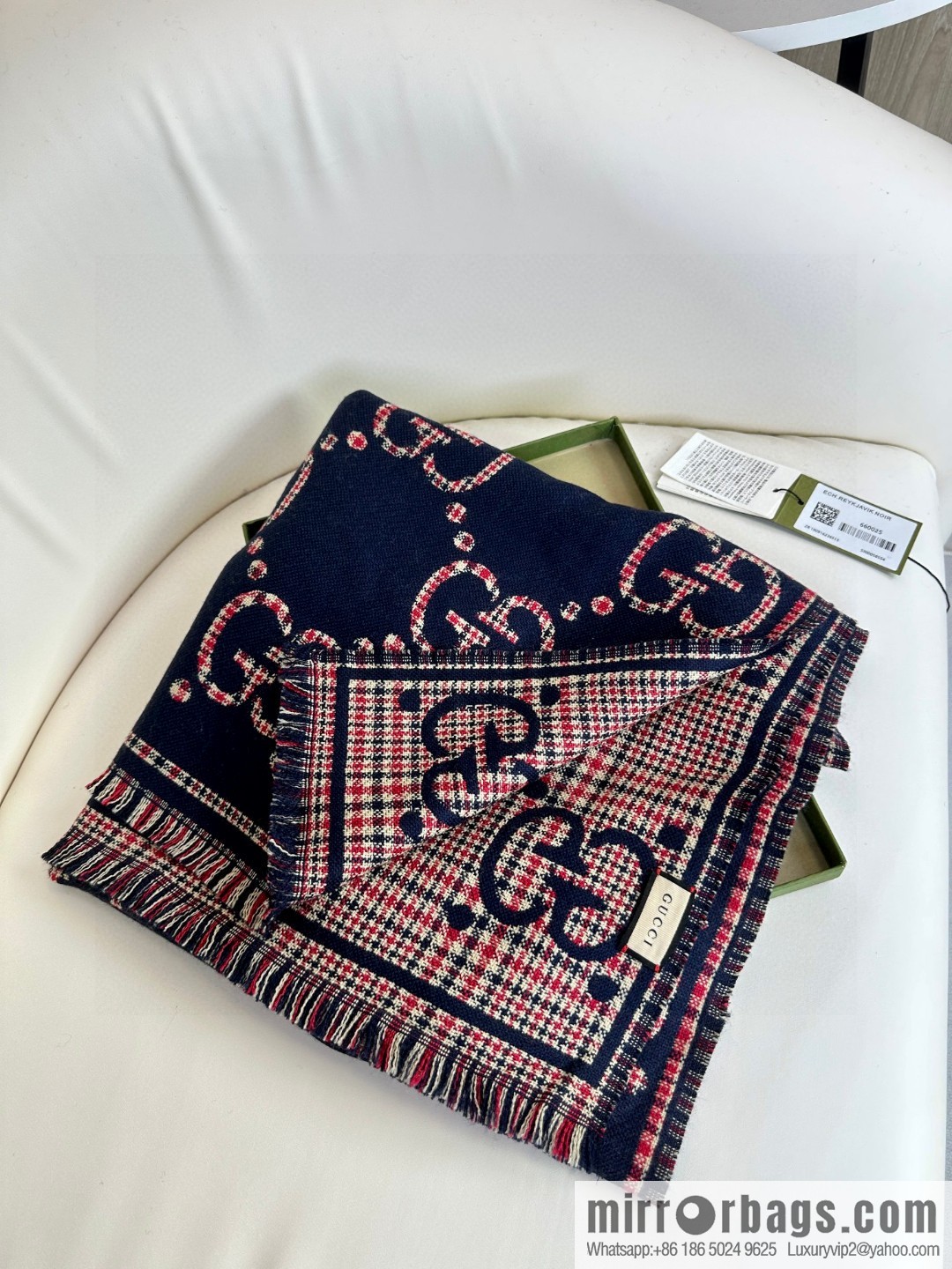 GUCCI GG pattern double-sided jacquard wool scarf