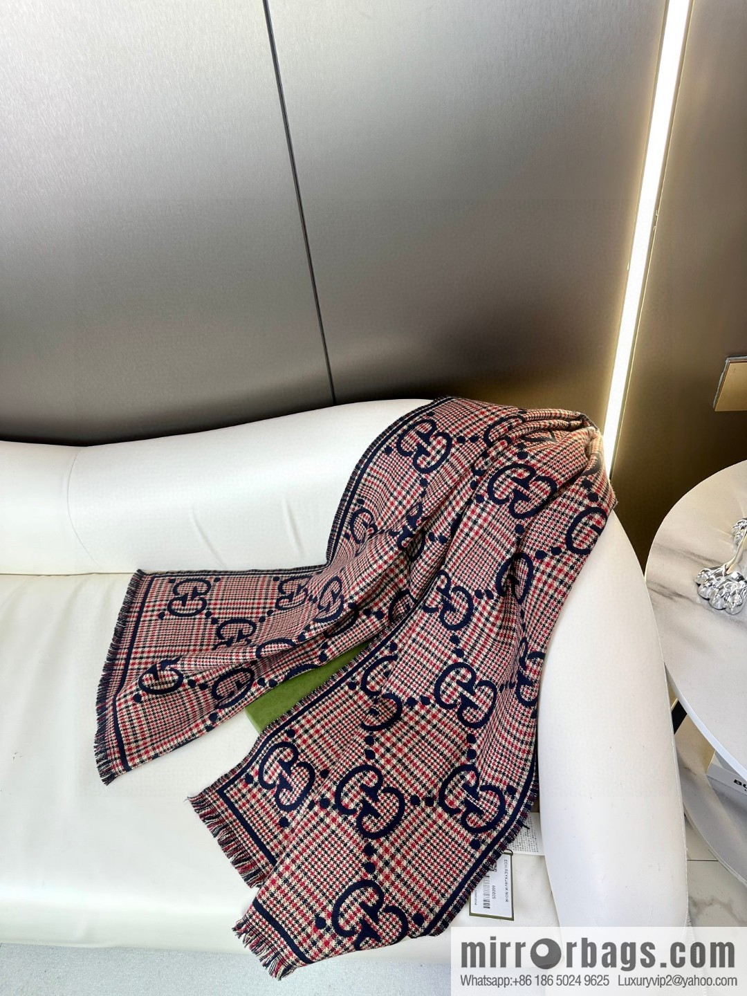 GUCCI GG pattern double-sided jacquard wool scarf