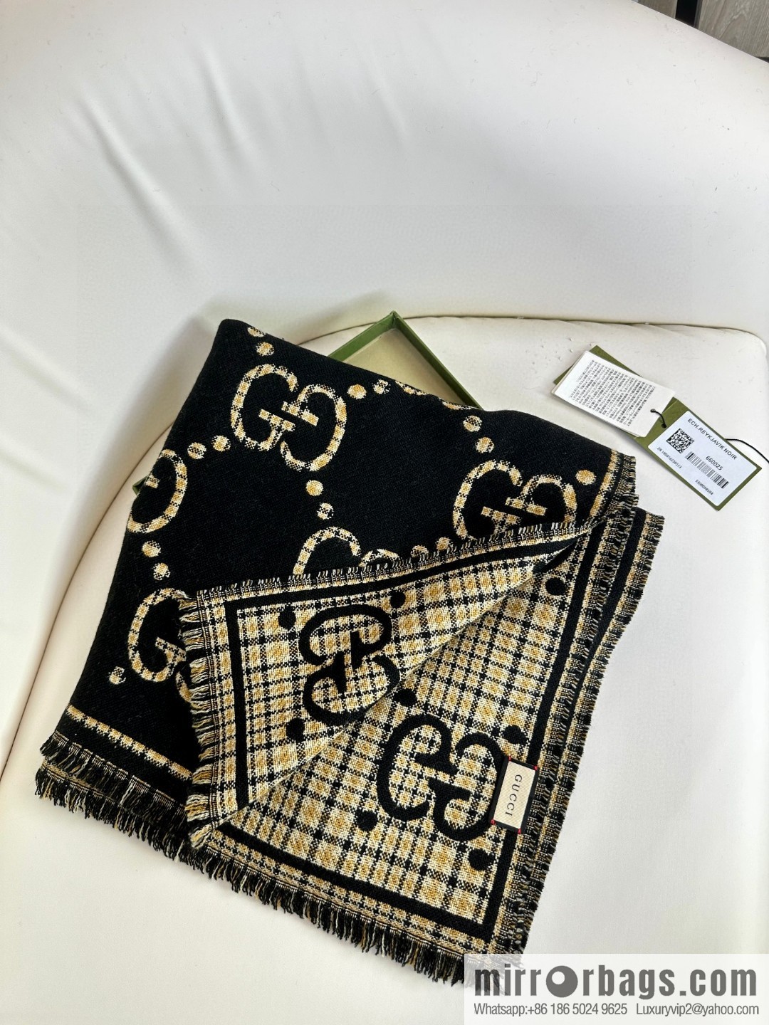 GUCCI GG pattern double-sided jacquard wool scarf