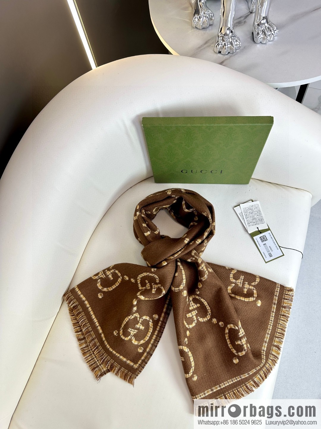 GUCCI GG pattern double-sided jacquard wool scarf