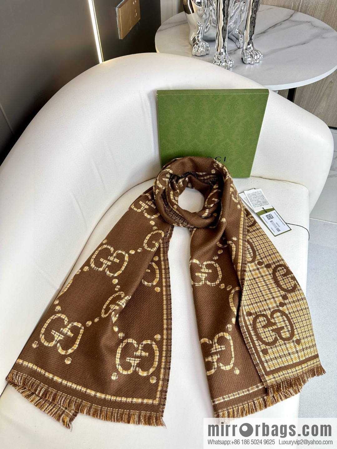 GUCCI GG pattern double-sided jacquard wool scarf