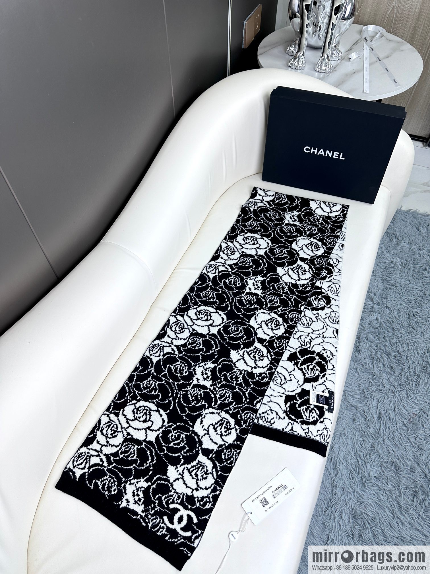 CHANEL camellia knitted cashmere towel