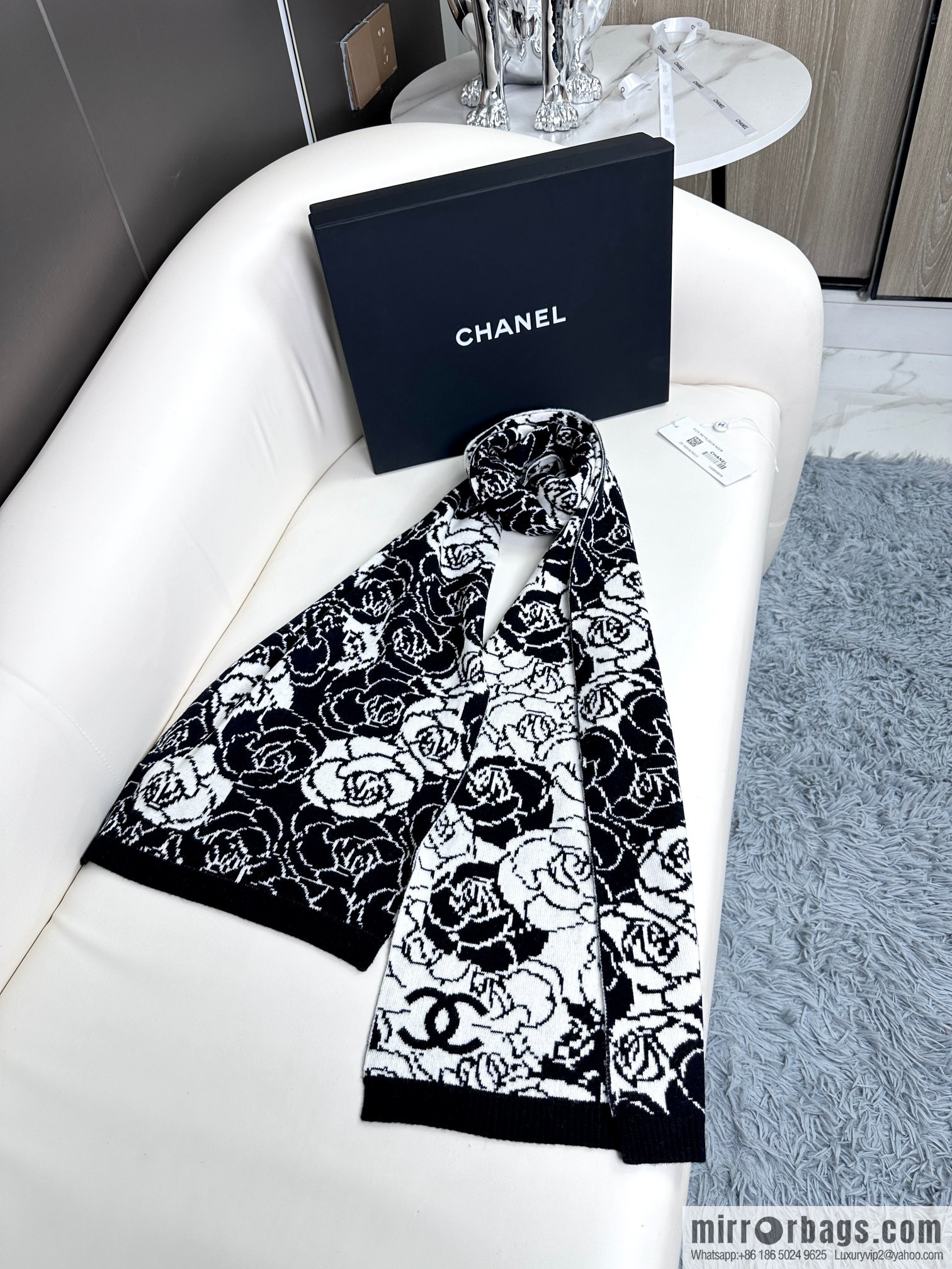 CHANEL camellia knitted cashmere towel
