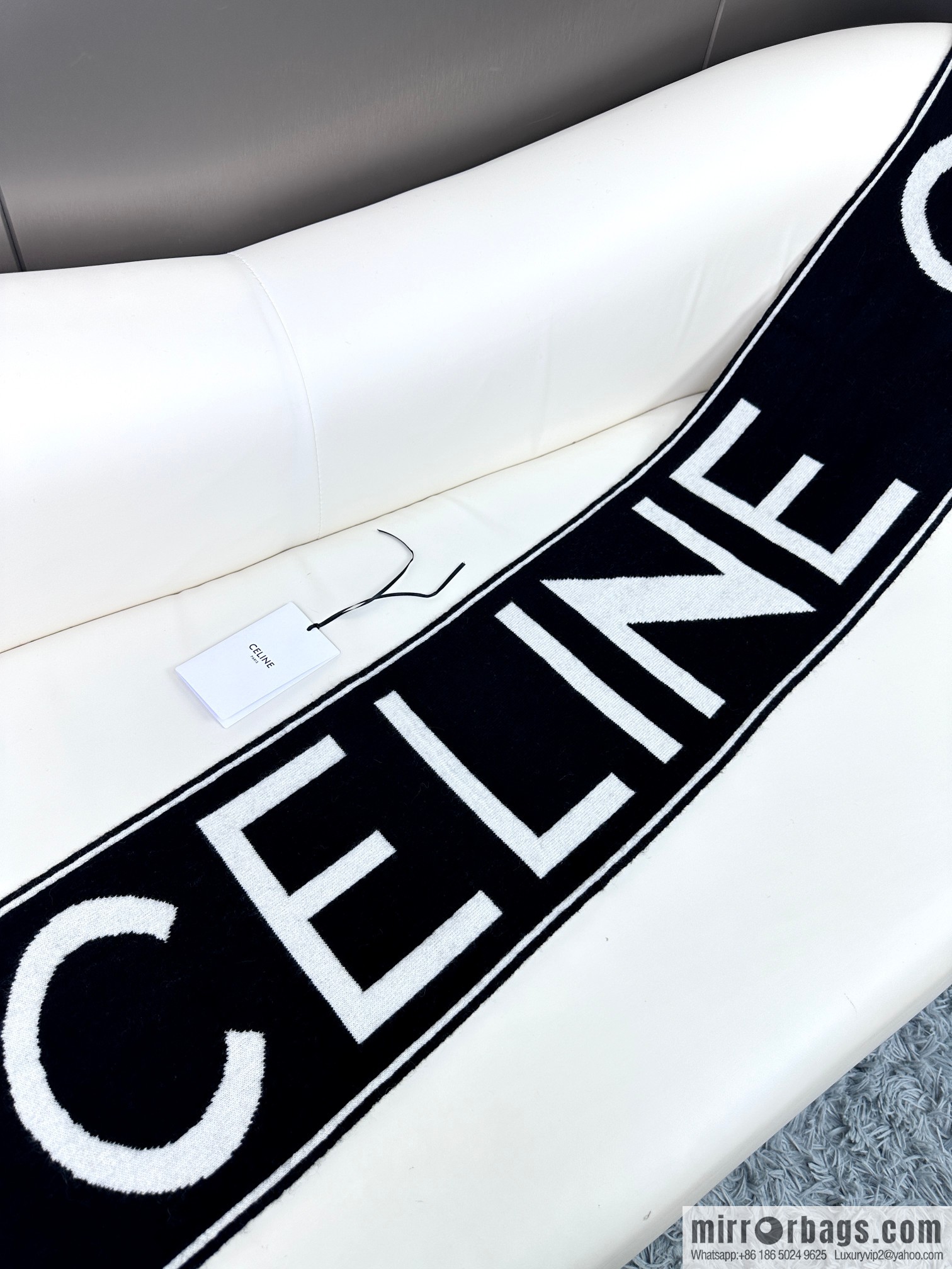 CHANEL imported wool cashmere yarn, black and white scarf