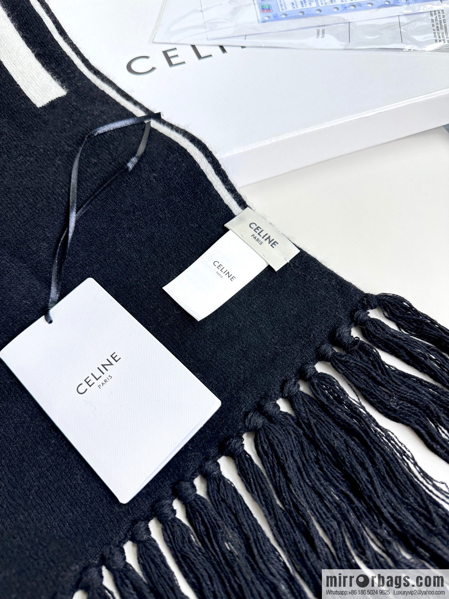 CHANEL imported wool cashmere yarn, black and white scarf