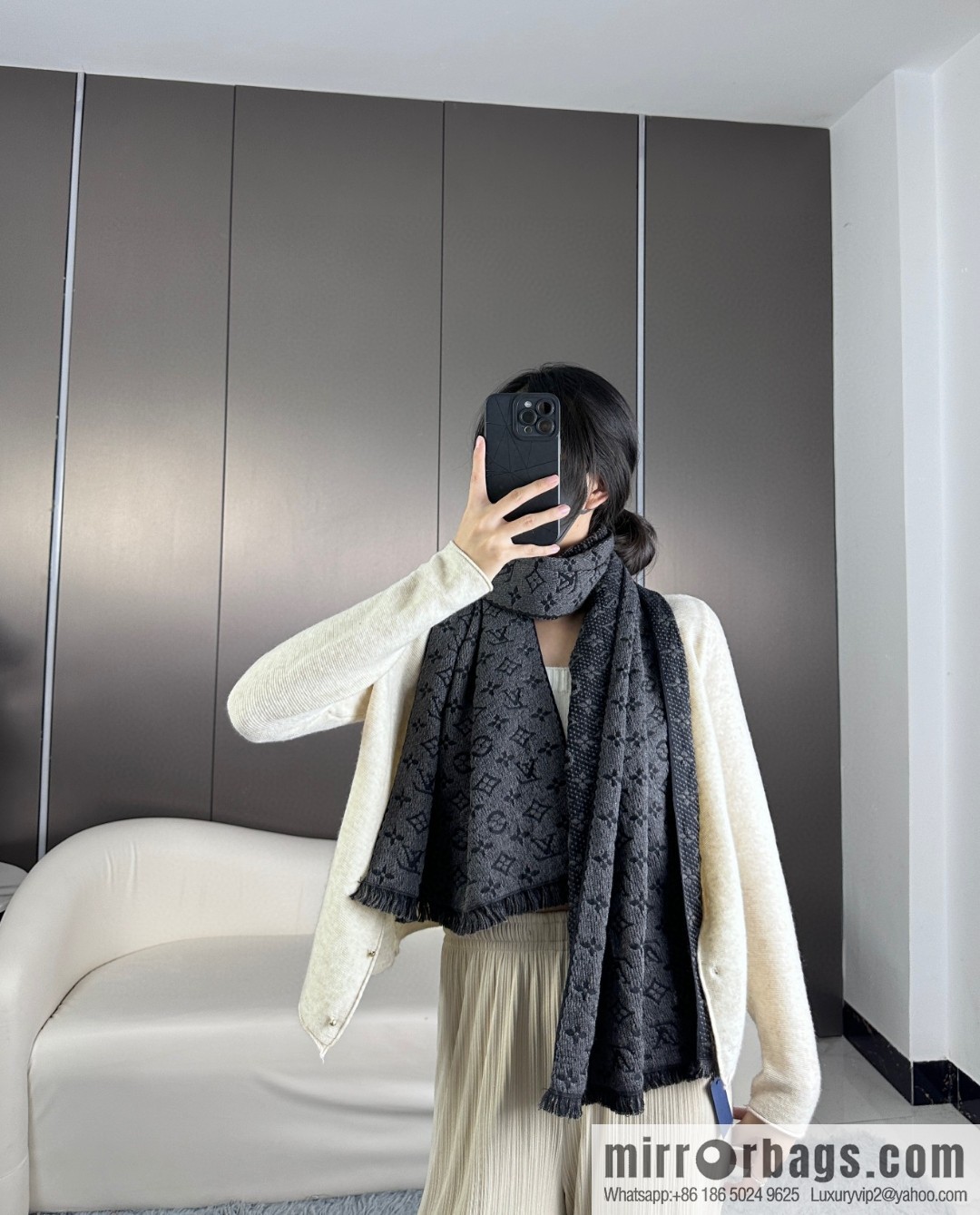 LV men's cashmere scarf