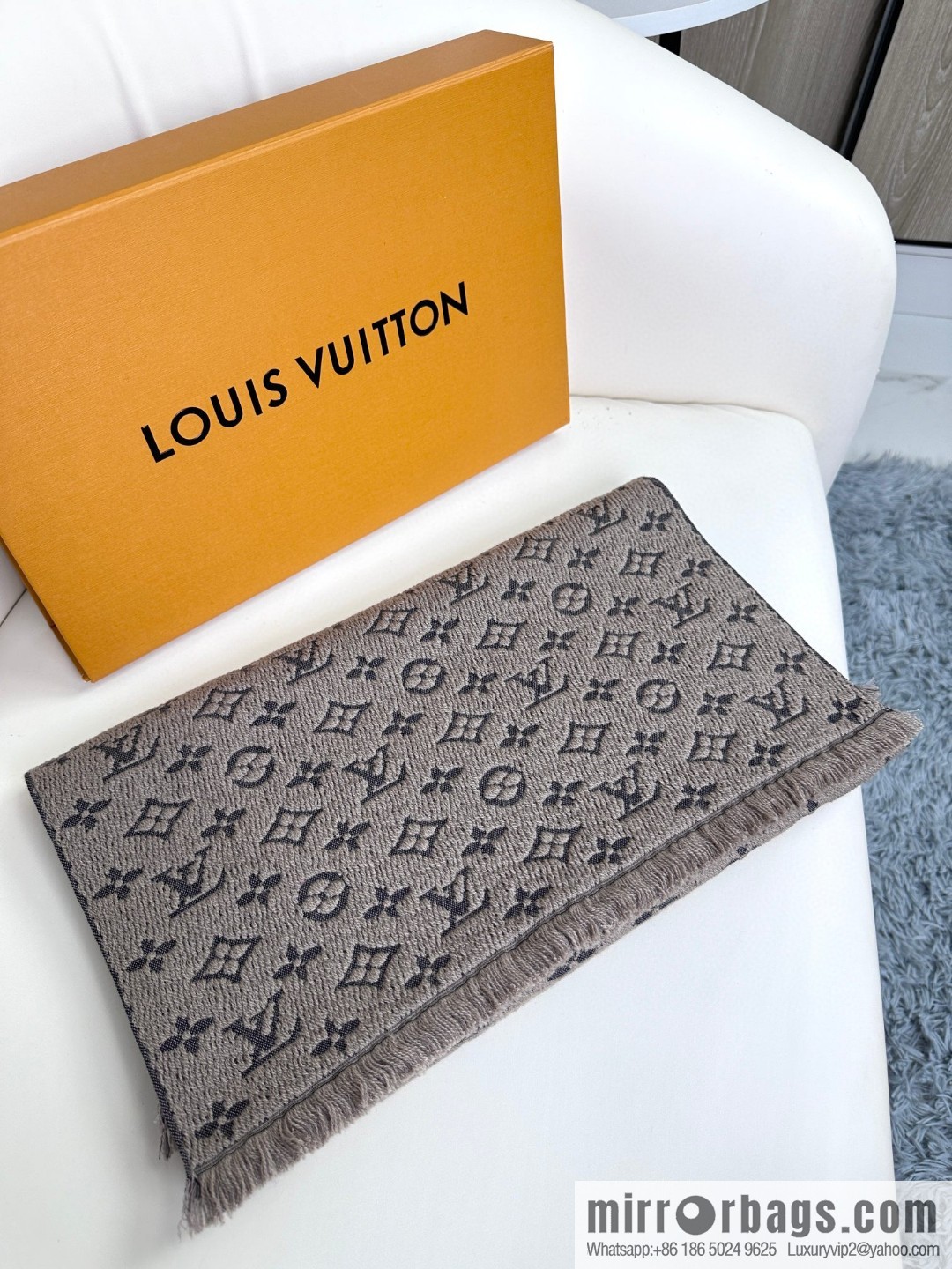 LV men's cashmere scarf