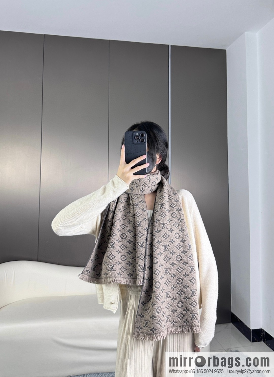 LV men's cashmere scarf