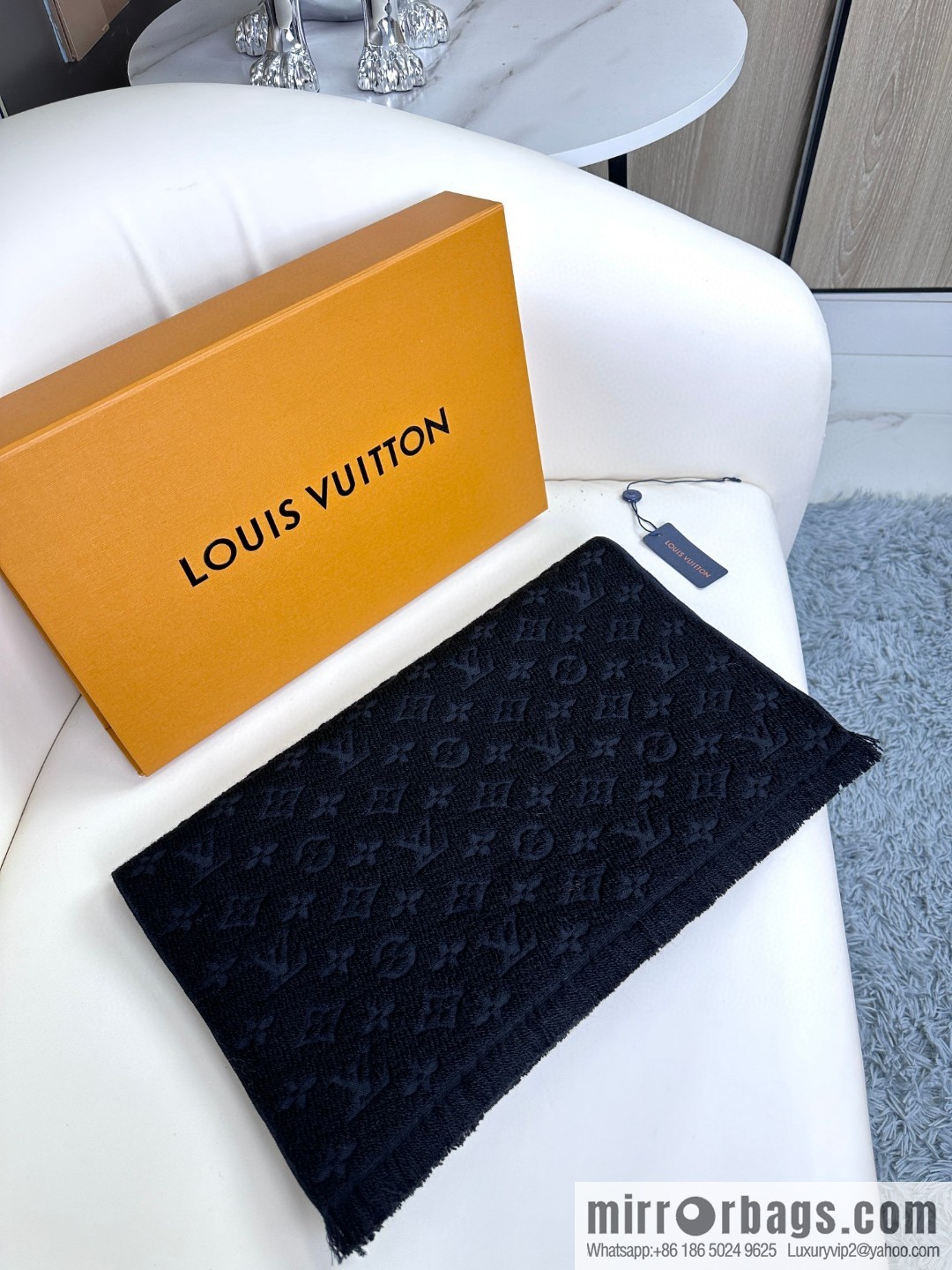 LV men's cashmere scarf