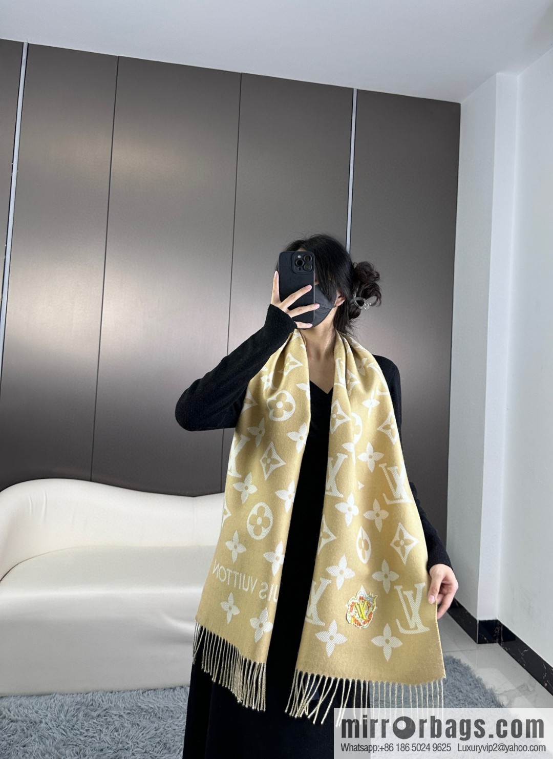 LV Year of the Dragon Limited Edition, Embroidered Labeled Sheep Wool Scarf M79522