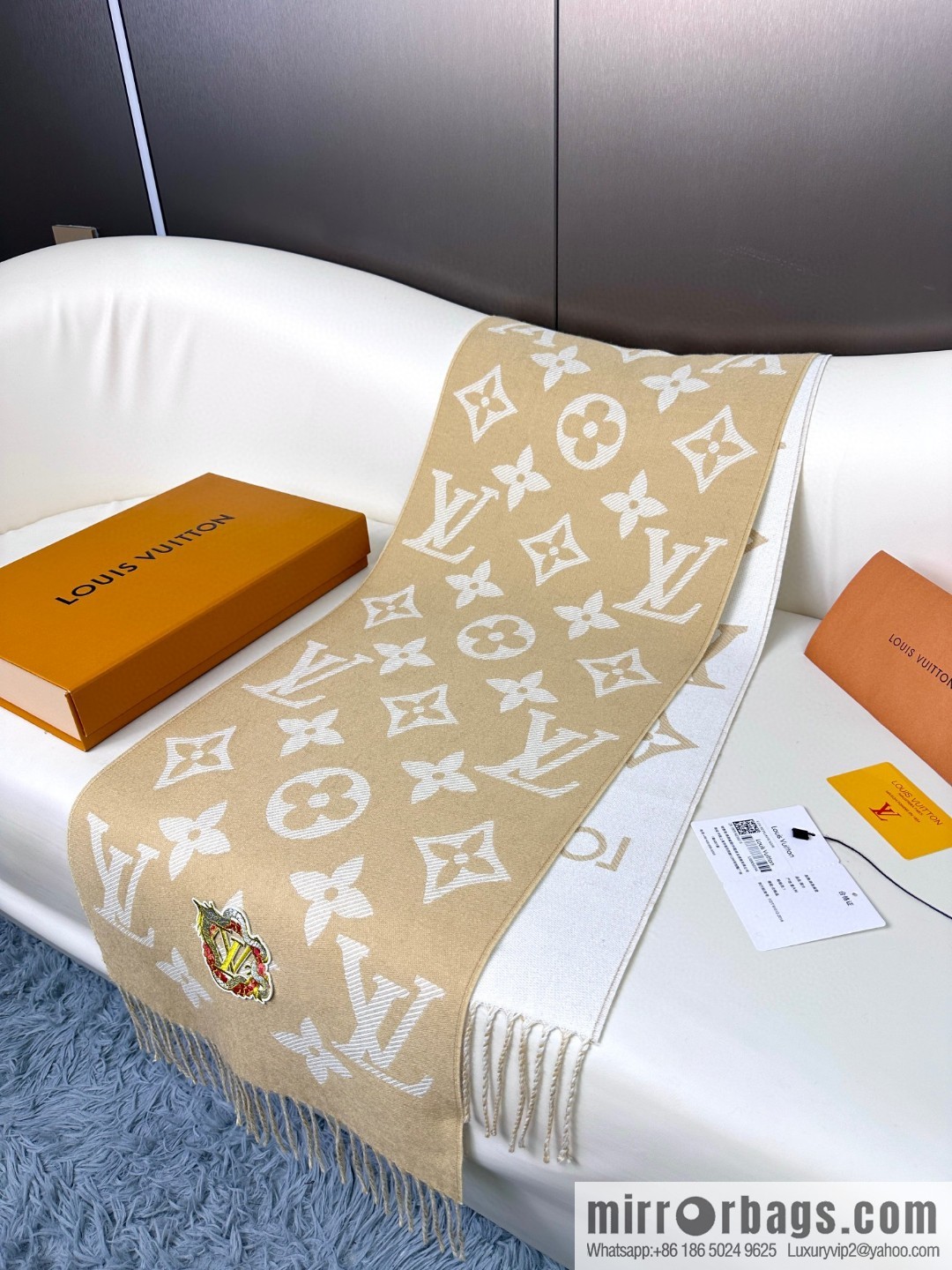 LV Year of the Dragon Limited Edition, Embroidered Labeled Sheep Wool Scarf M79522