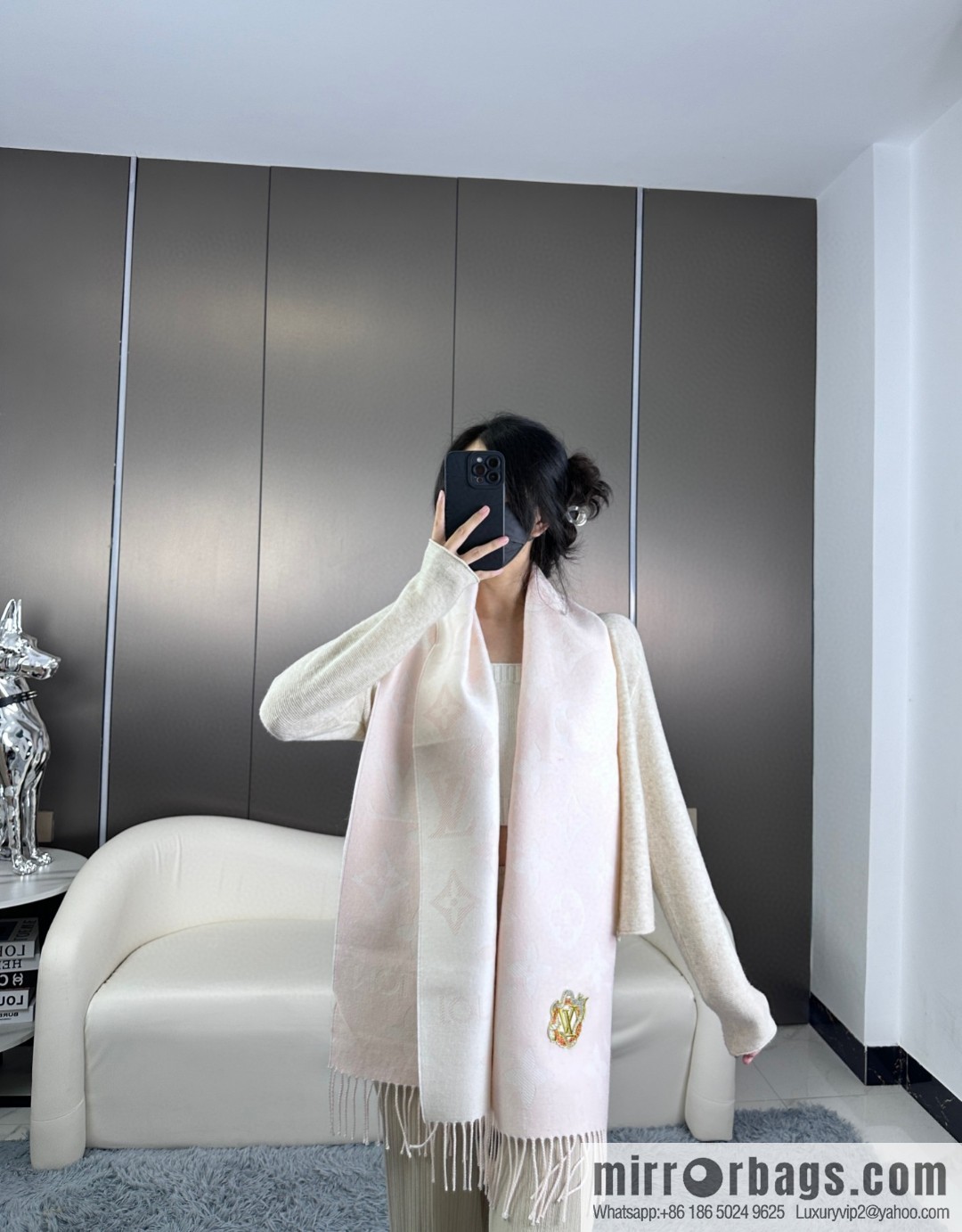 LV Year of the Dragon Limited Edition, Embroidered Labeled Sheep Wool Scarf M79522