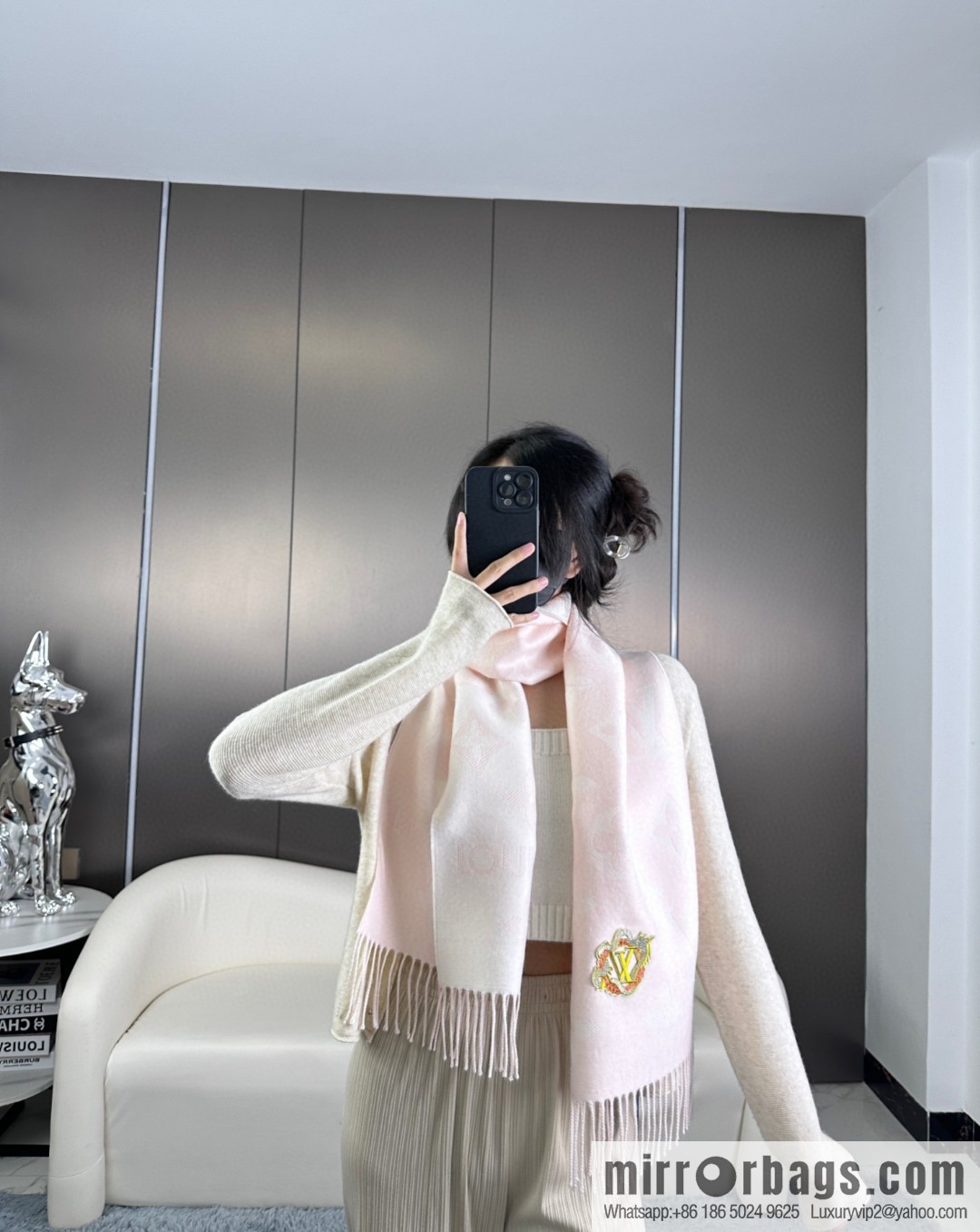 LV Year of the Dragon Limited Edition, Embroidered Labeled Sheep Wool Scarf M79522