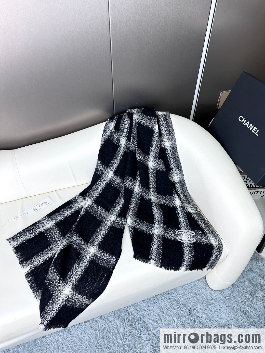 CHANEL autumn and winter new products · cashmere shrink shawl scarf