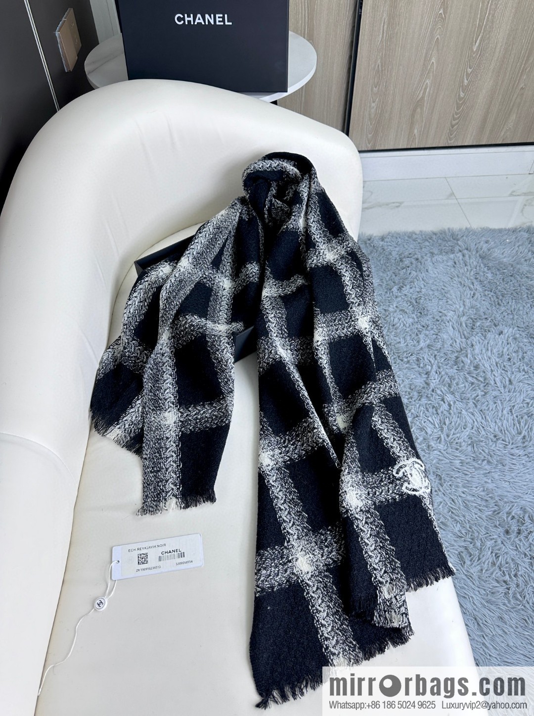 CHANEL autumn and winter new products · cashmere shrink shawl scarf