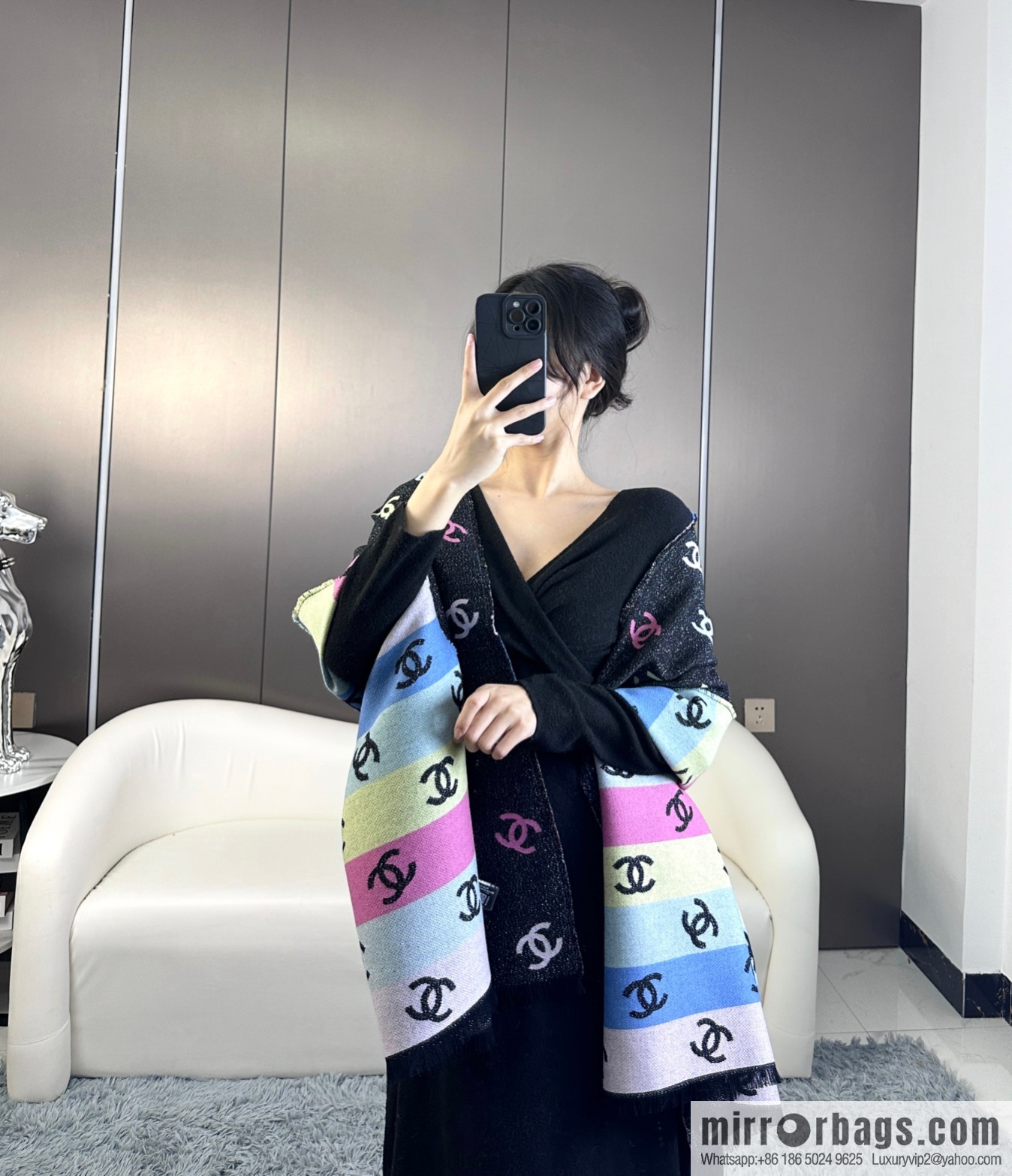 CHANEL 24C color logo scarf