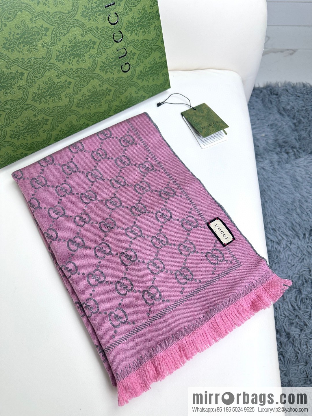 GUCCI double-sided jacquard scarf shawl