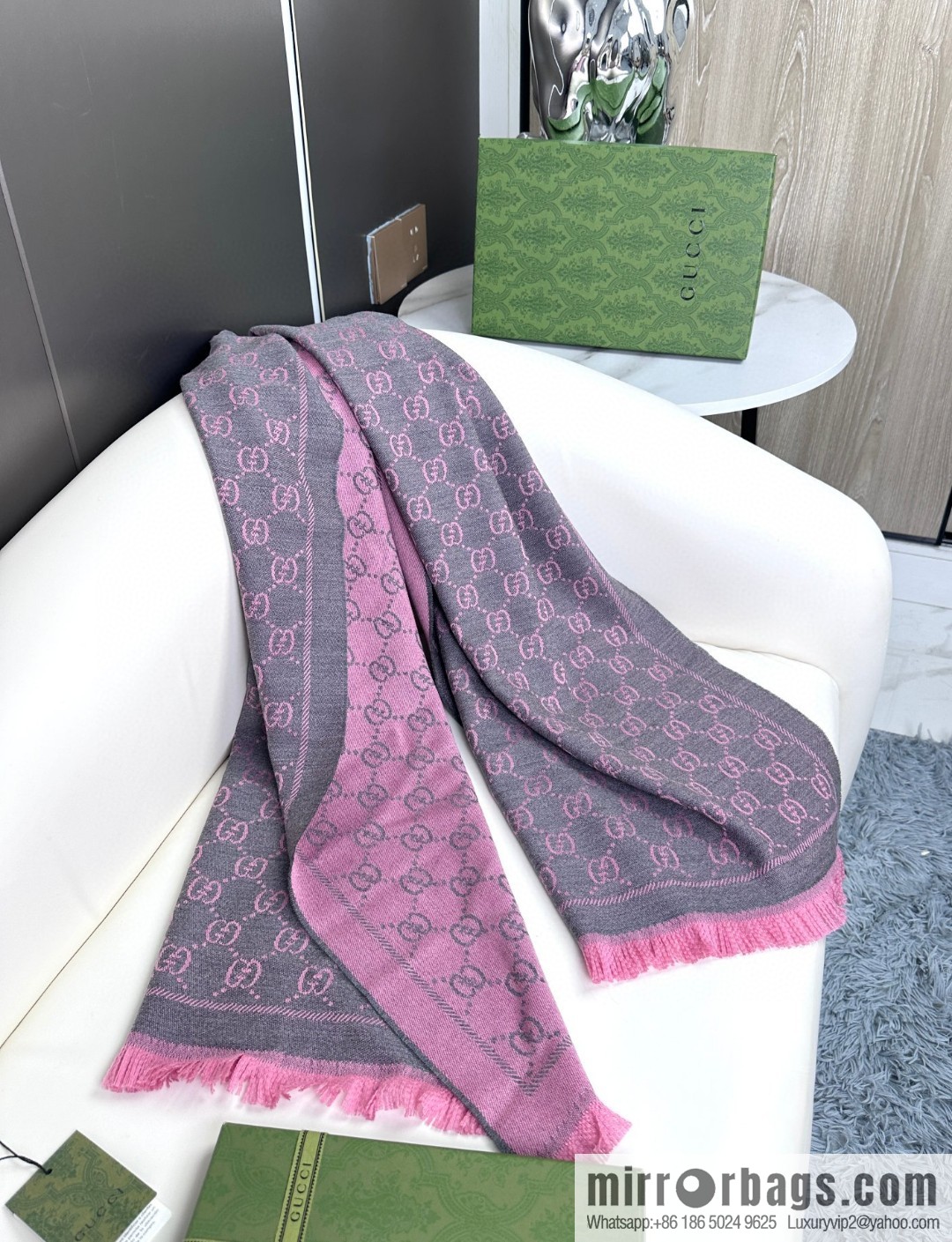 GUCCI double-sided jacquard scarf shawl