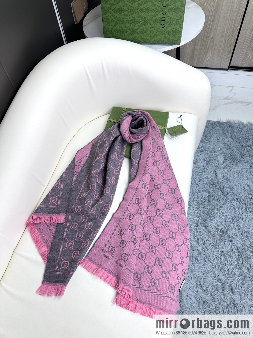 GUCCI double-sided jacquard scarf shawl