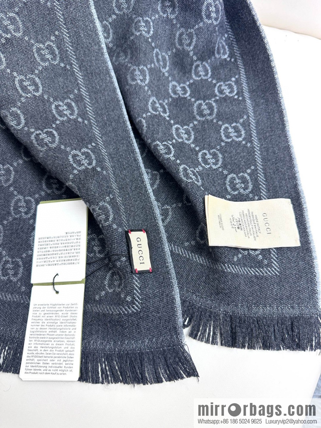 GUCCI double-sided jacquard scarf shawl