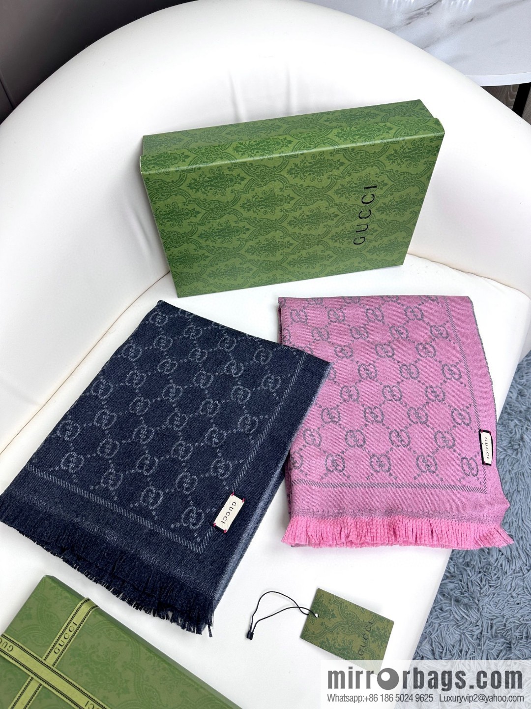 GUCCI double-sided jacquard scarf shawl