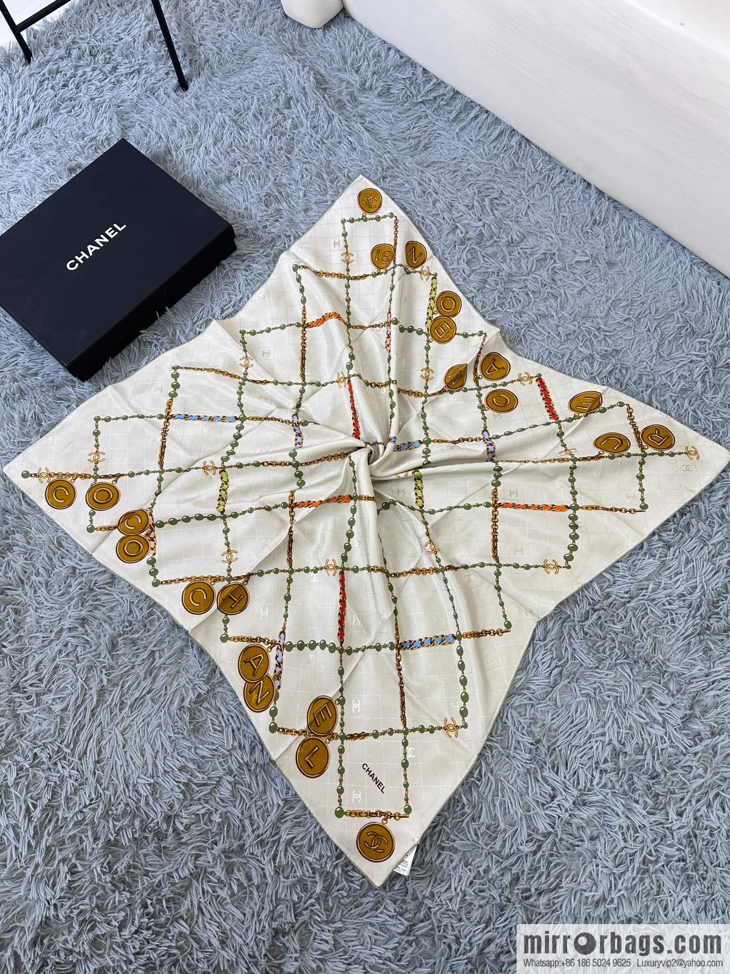 CHANEL Xiaoxiang pearl dark pattern jacquard 90 silk square towel