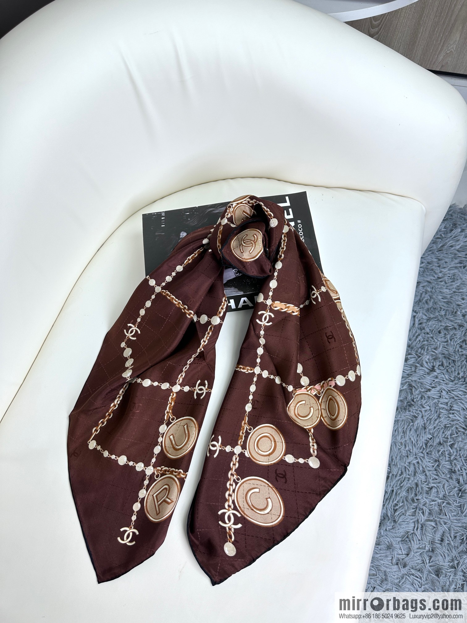 CHANEL Xiaoxiang pearl dark pattern jacquard 90 silk square towel