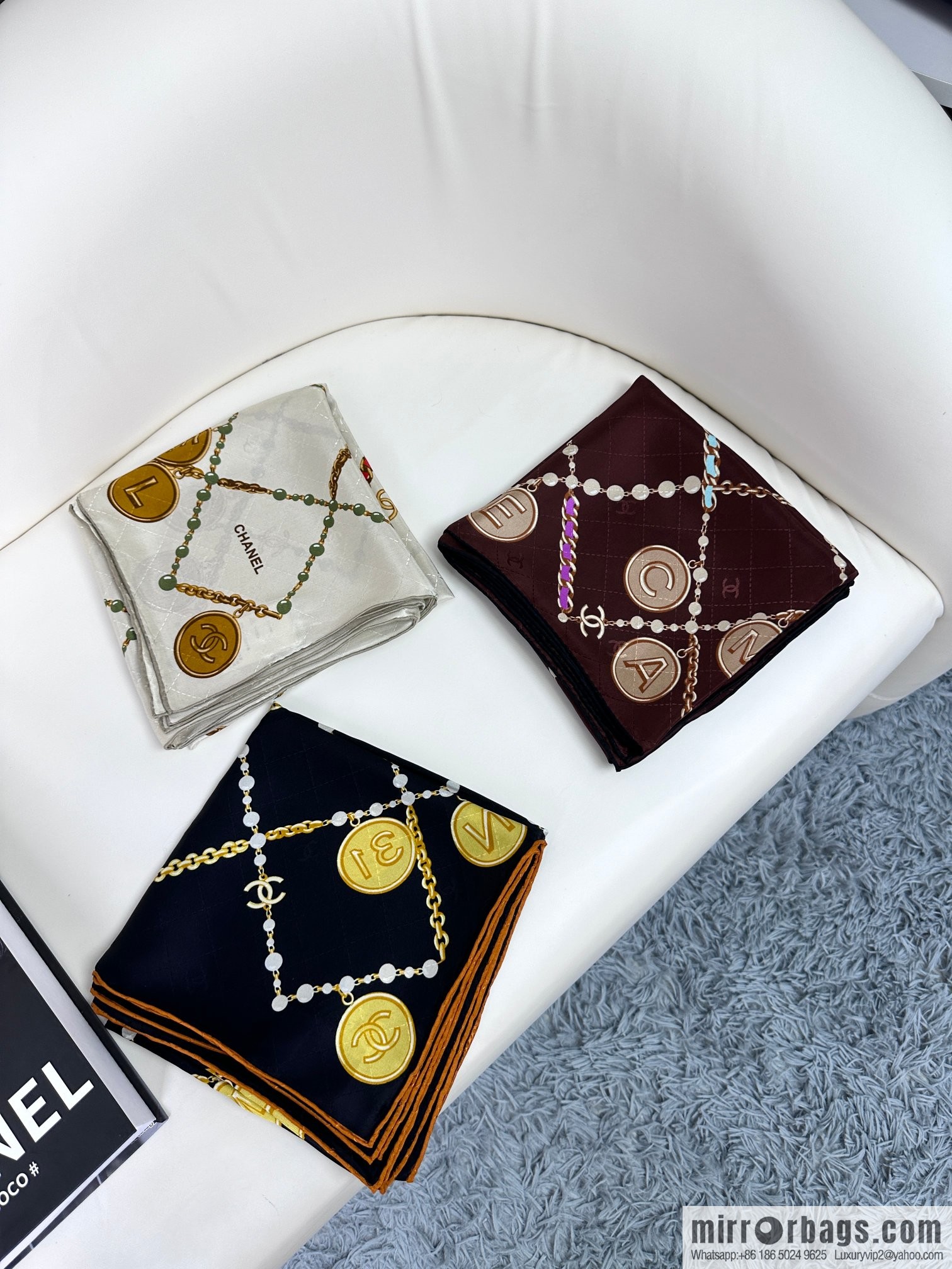 CHANEL Xiaoxiang pearl dark pattern jacquard 90 silk square towel