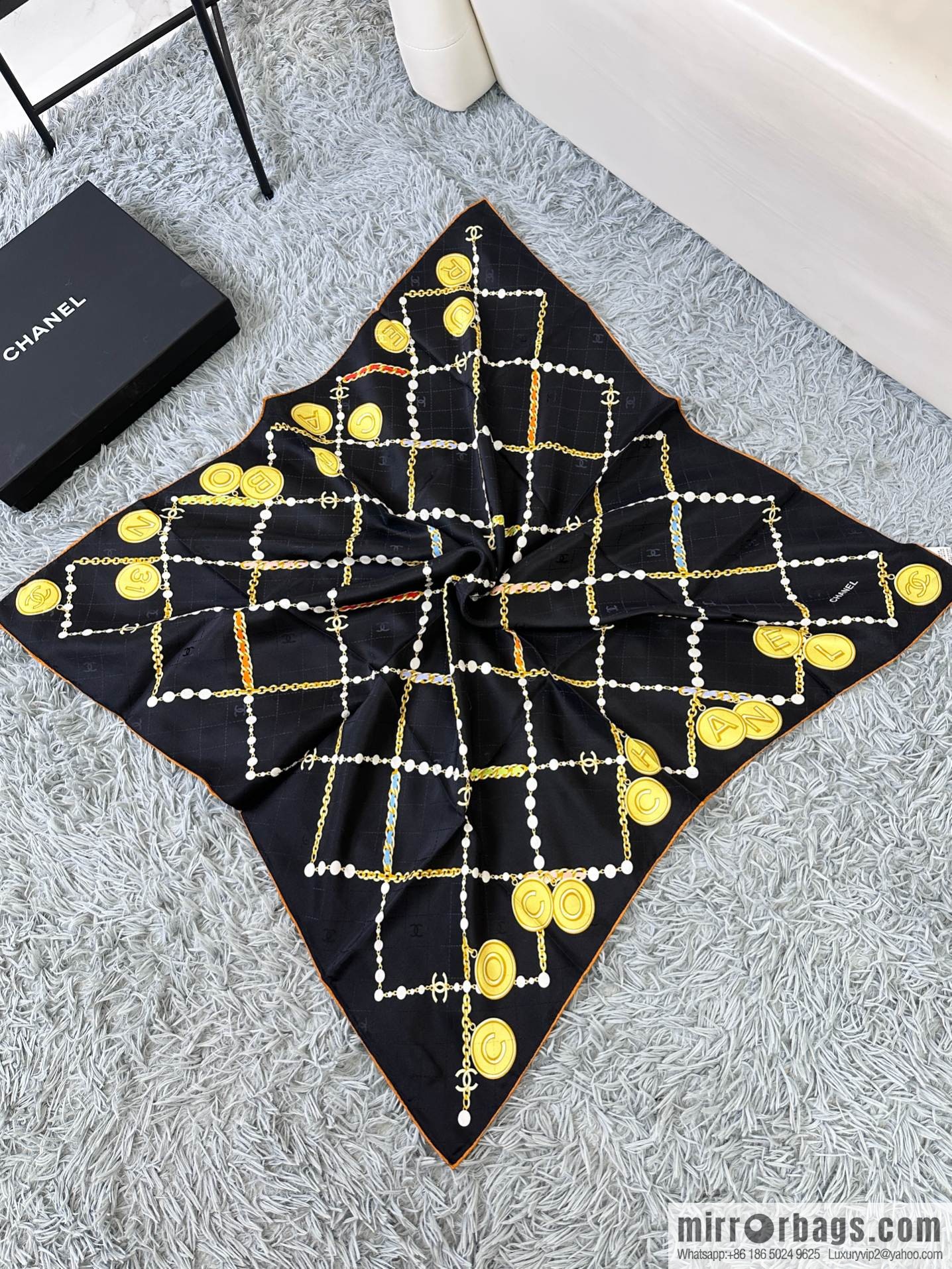 CHANEL Xiaoxiang pearl dark pattern jacquard 90 silk square towel
