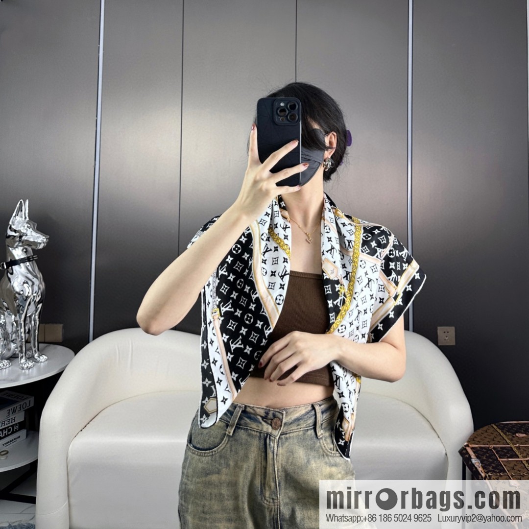 LV belt square towel M78667