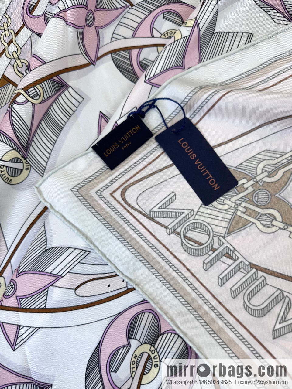 LV [L three-dimensional relief pattern 90] silk printing square towel