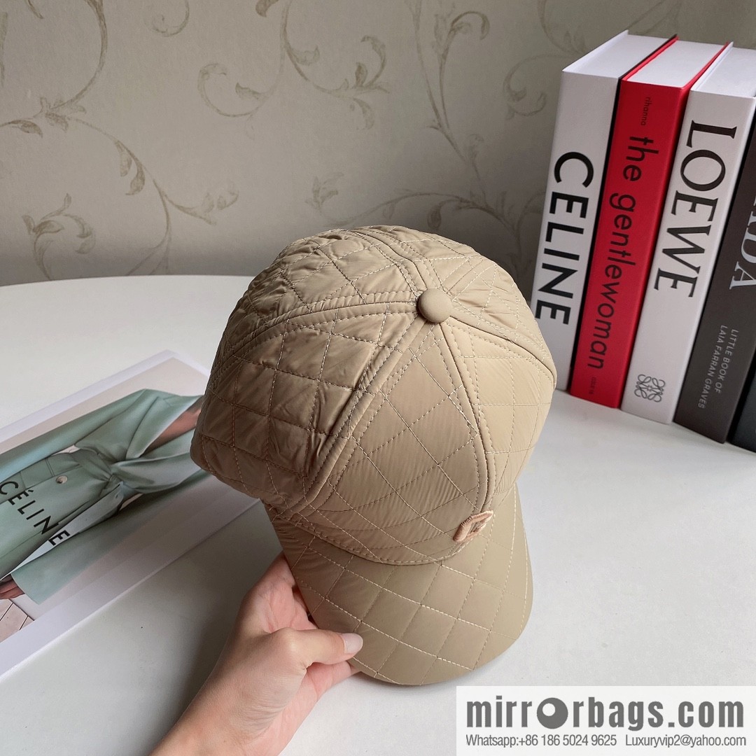 CELINE checked baseball cap