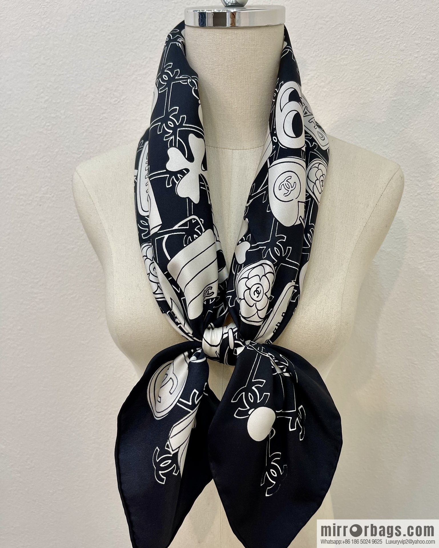 Chanel spring and summer new 100% silk scarf