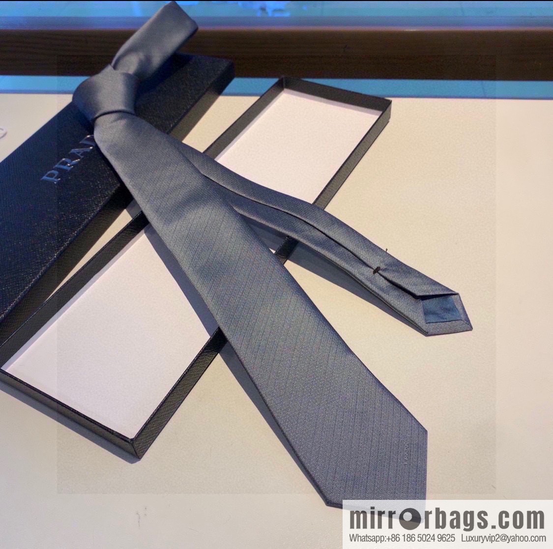 Prada 100% Top Handmade Custom Men's Jacquard Tie