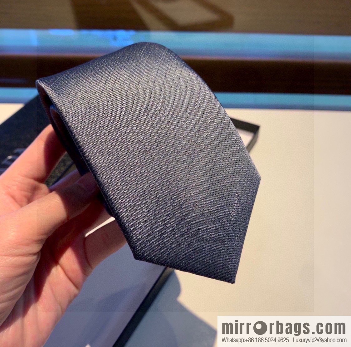 Prada 100% Top Handmade Custom Men's Jacquard Tie