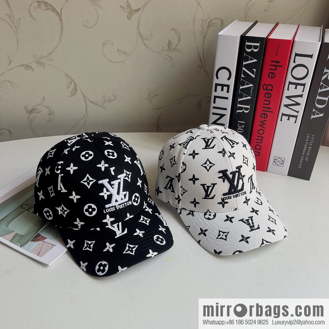 LV Louis Vuitton 2022 spring and summer new full of embroidery craft letters yuppie hardtop baseball cap