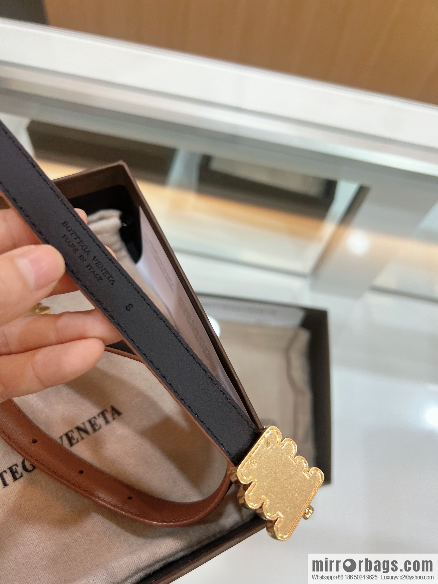 BV Baodian Replica Luxury Handbag, Brown Gold Metal Buckle Wrapped Irregular Design Gold Ring Decorative Waist Belt