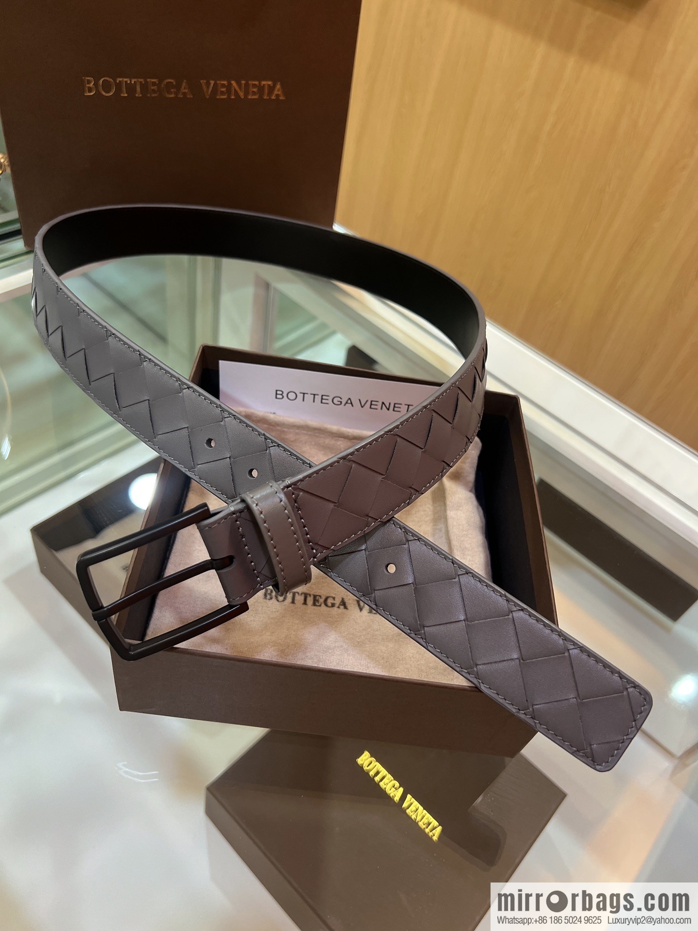 BV Baodian Replica Luxury Handbag, imported cowhide with hand-woven sand needle buckle men's 3.5cm belt